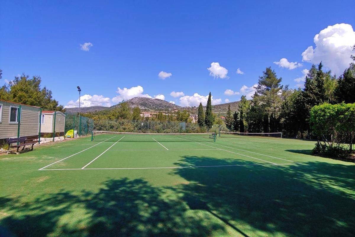 Salve Croatia Mobile Homes In Amadria Park Trogir Seget Vranjica Exterior foto